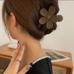 Fashion Flower Claw Clips for Women Sweet Girls Hair Claw Big Flower Hair Clamps Lady Crab Clips Hair Accessories for Women - Image 5