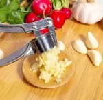 Stainless Steel Garlic Press Crusher Kitchen Cooking Vs Ginger Squeezer Masher Handheld Ginger Mincer Tools - Image 4