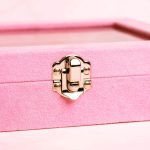 Fashion Portable Velvet Jewelry Ring Jewelry Display Organizer Box Tray Holder Earring Jewelry Storage Case Showcase