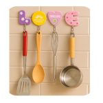 Hook Plastic Hanger Set, 4 Pieces - MultiColor